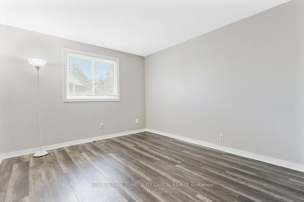 Photo 41 of Unit B, 101 Northlake Place, Waterloo, North Lakeshore — HOMEH