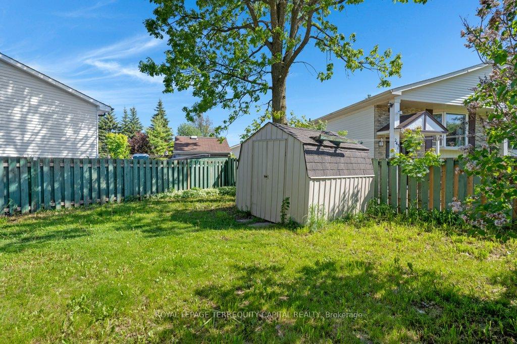 Photo 43 of Unit B, 101 Northlake Place, Waterloo, North Lakeshore — HOMEH