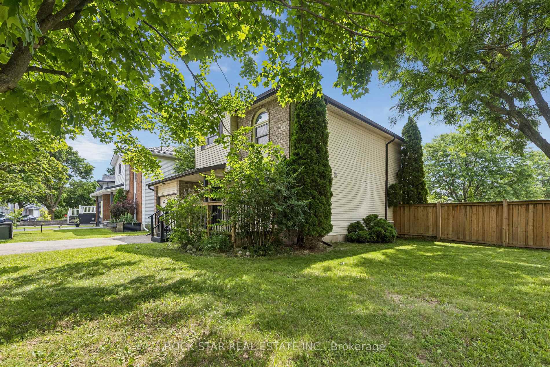 Photo 2 of 305 Sekura Street, Cambridge, Greenway-Chaplin — HOMEH