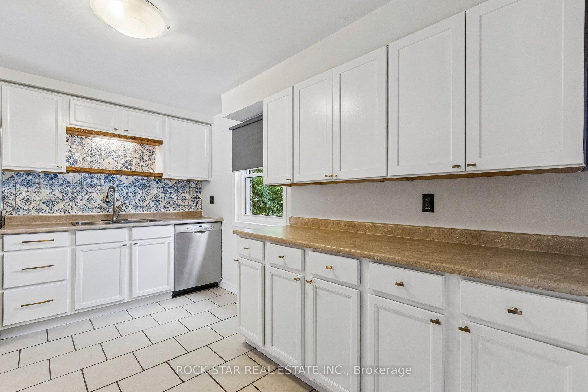Photo 5 of 305 Sekura Street, Cambridge, Greenway-Chaplin — HOMEH