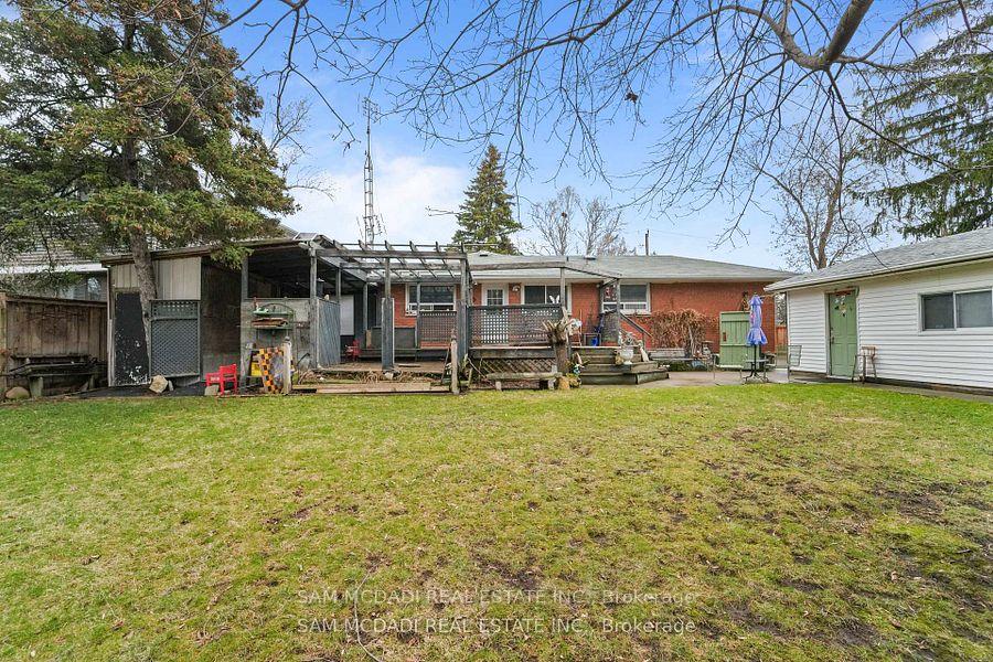 Photo 8 of 2470 Meadowood Crescent, Oakville, Bronte — HOMEH