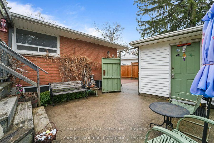 Photo 11 of 2470 Meadowood Crescent, Oakville, Bronte — HOMEH