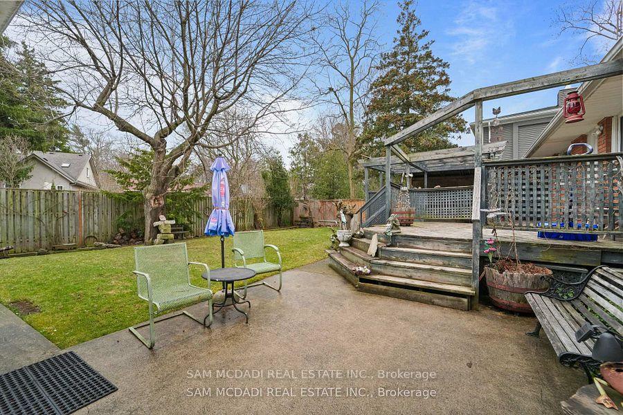 Photo 12 of 2470 Meadowood Crescent, Oakville, Bronte — HOMEH