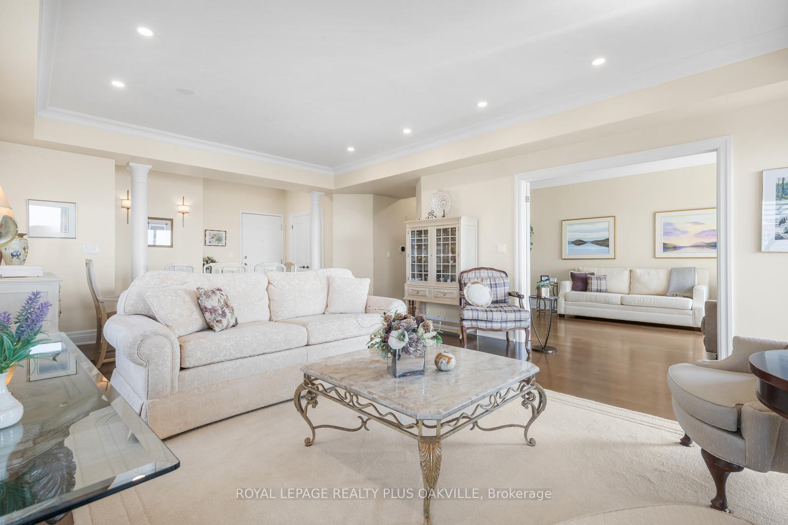 Photo 8 of Unit 604, 5340 Lakeshore Road, Burlington, Appleby — HOMEH