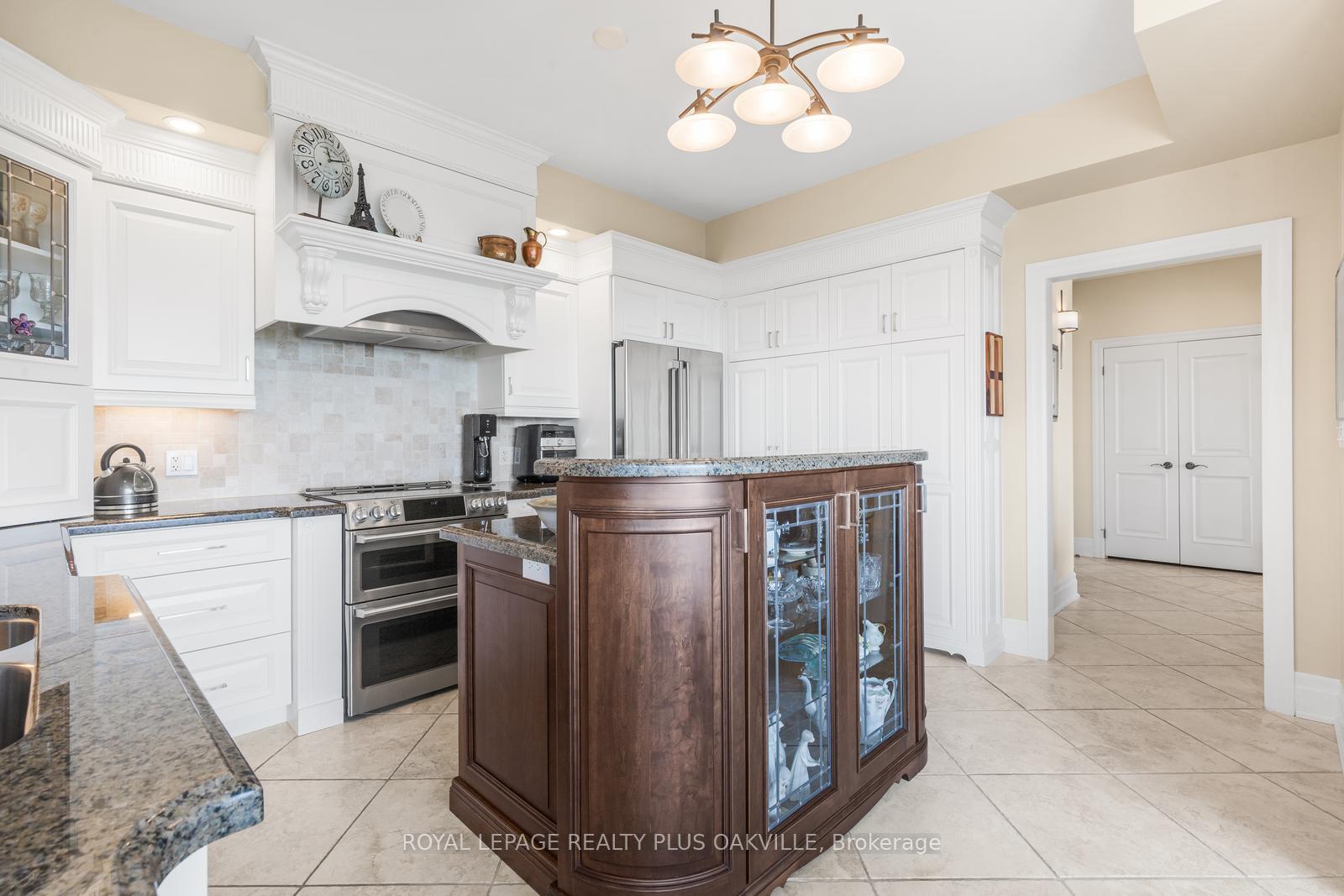 Photo 15 of Unit 604, 5340 Lakeshore Road, Burlington, Appleby — HOMEH