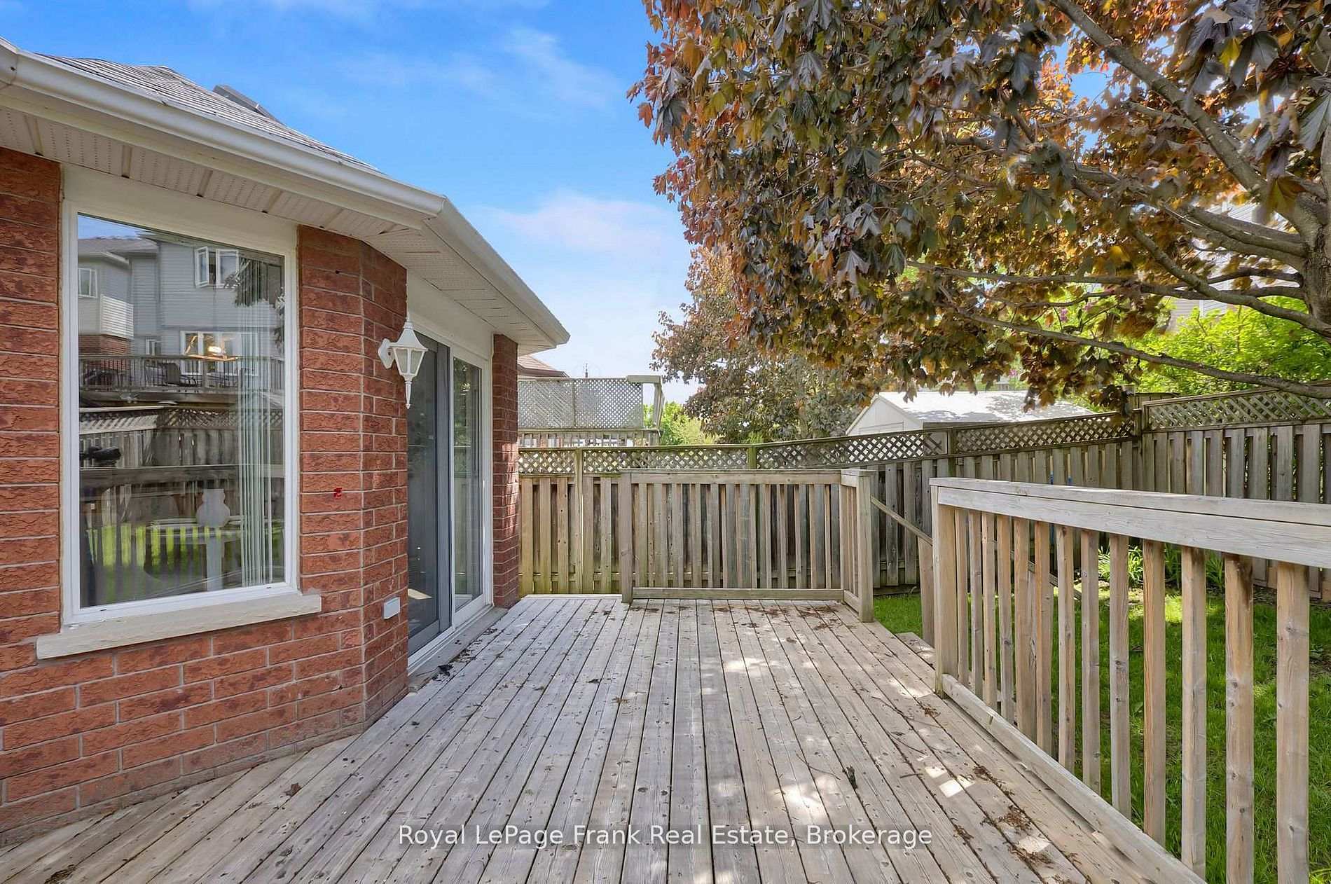 Photo 24 of 92 West Side Drive, Clarington, Bowmanville — HOMEH