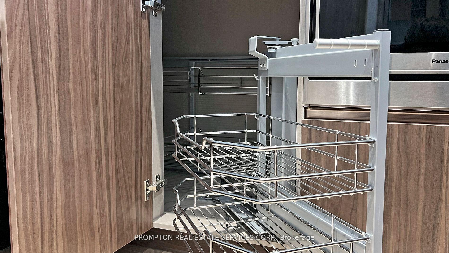 Photo 27 of Unit 1702, 25 McMahon Drive, North York, Bayview Village — HOMEH