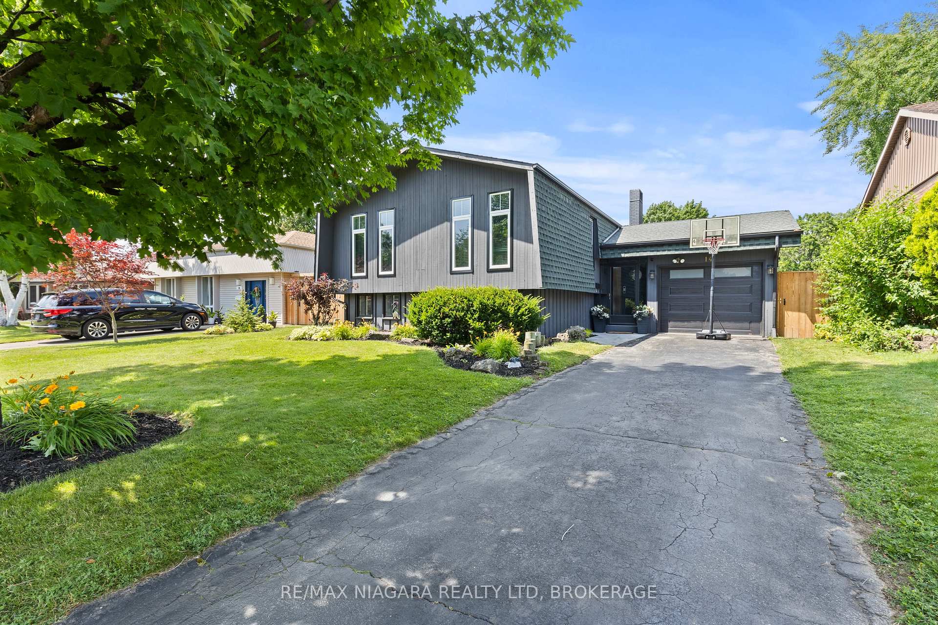 Photo 1 of 14 The Cedars, St. Catharines, Vine/Linwell — HOMEH