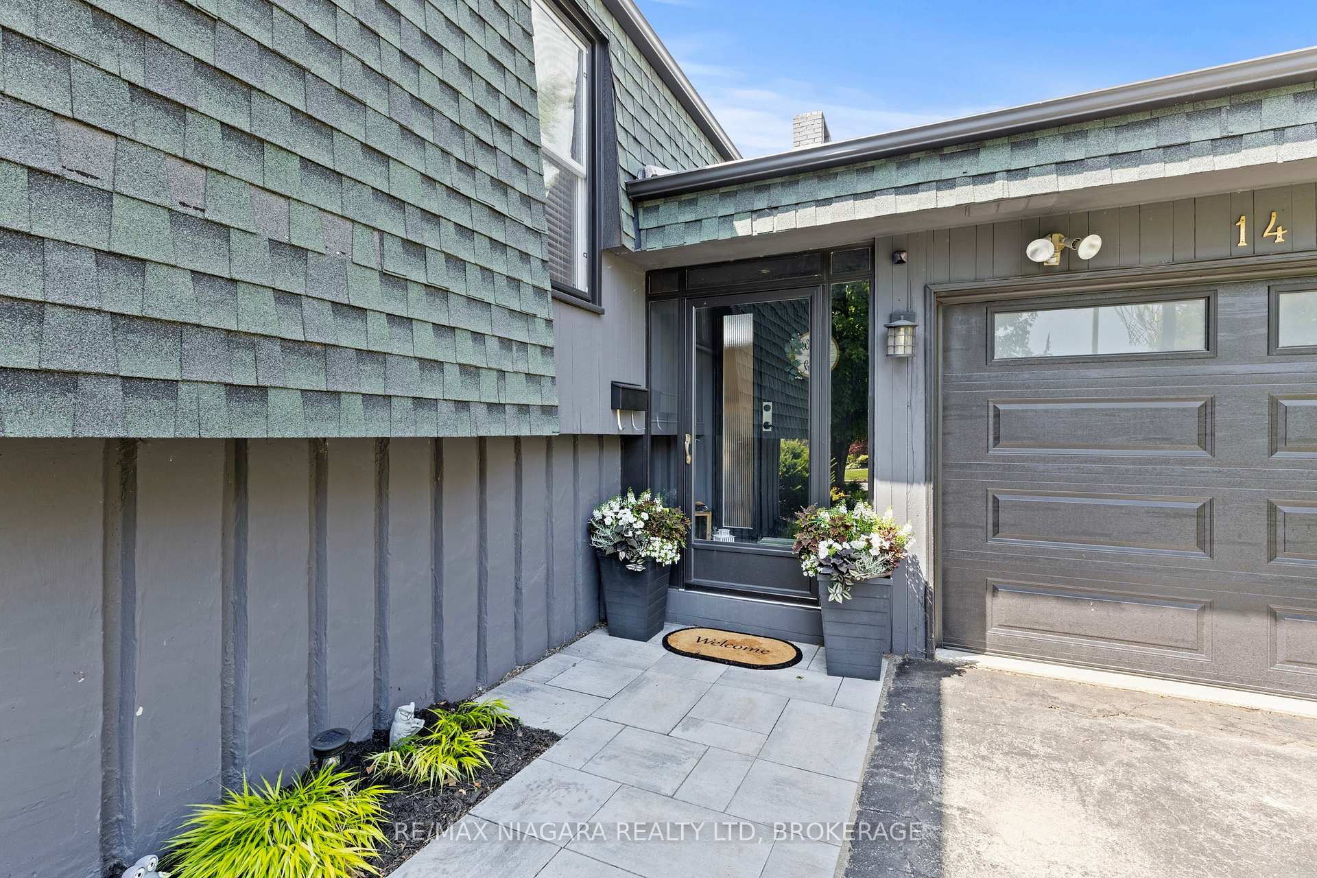 Photo 2 of 14 The Cedars, St. Catharines, Vine/Linwell — HOMEH