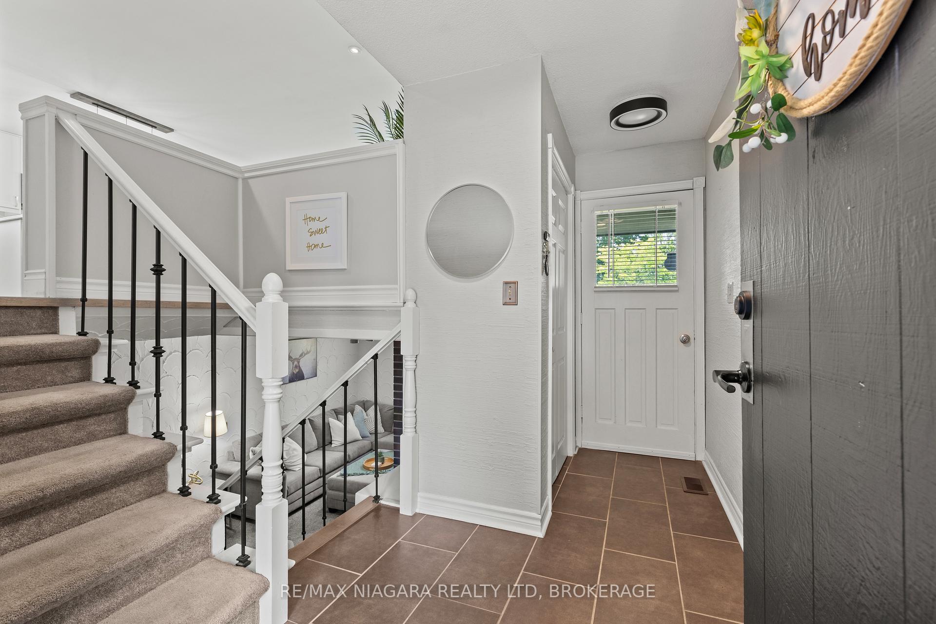 Photo 3 of 14 The Cedars, St. Catharines, Vine/Linwell — HOMEH