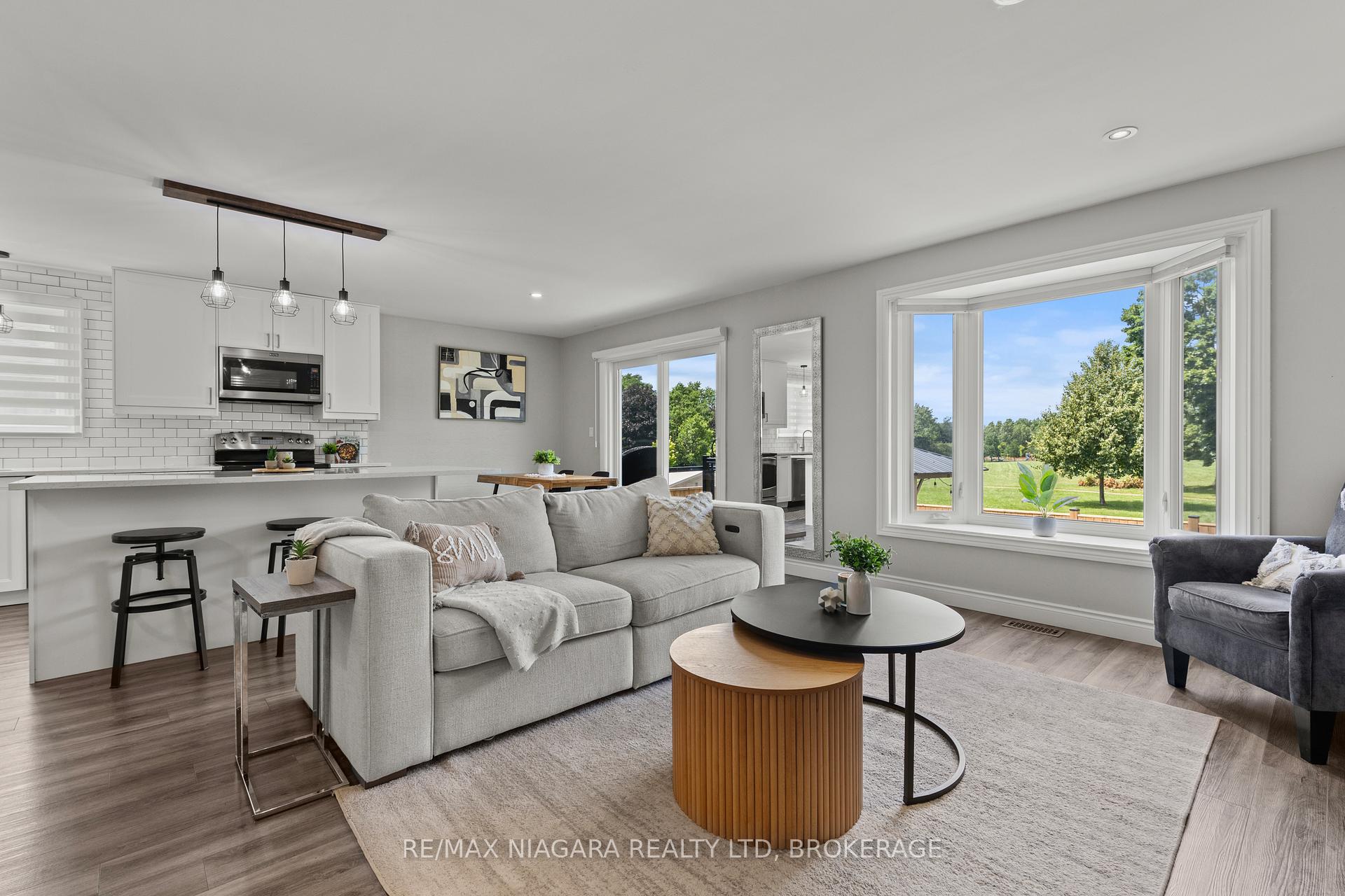 Photo 7 of 14 The Cedars, St. Catharines, Vine/Linwell — HOMEH