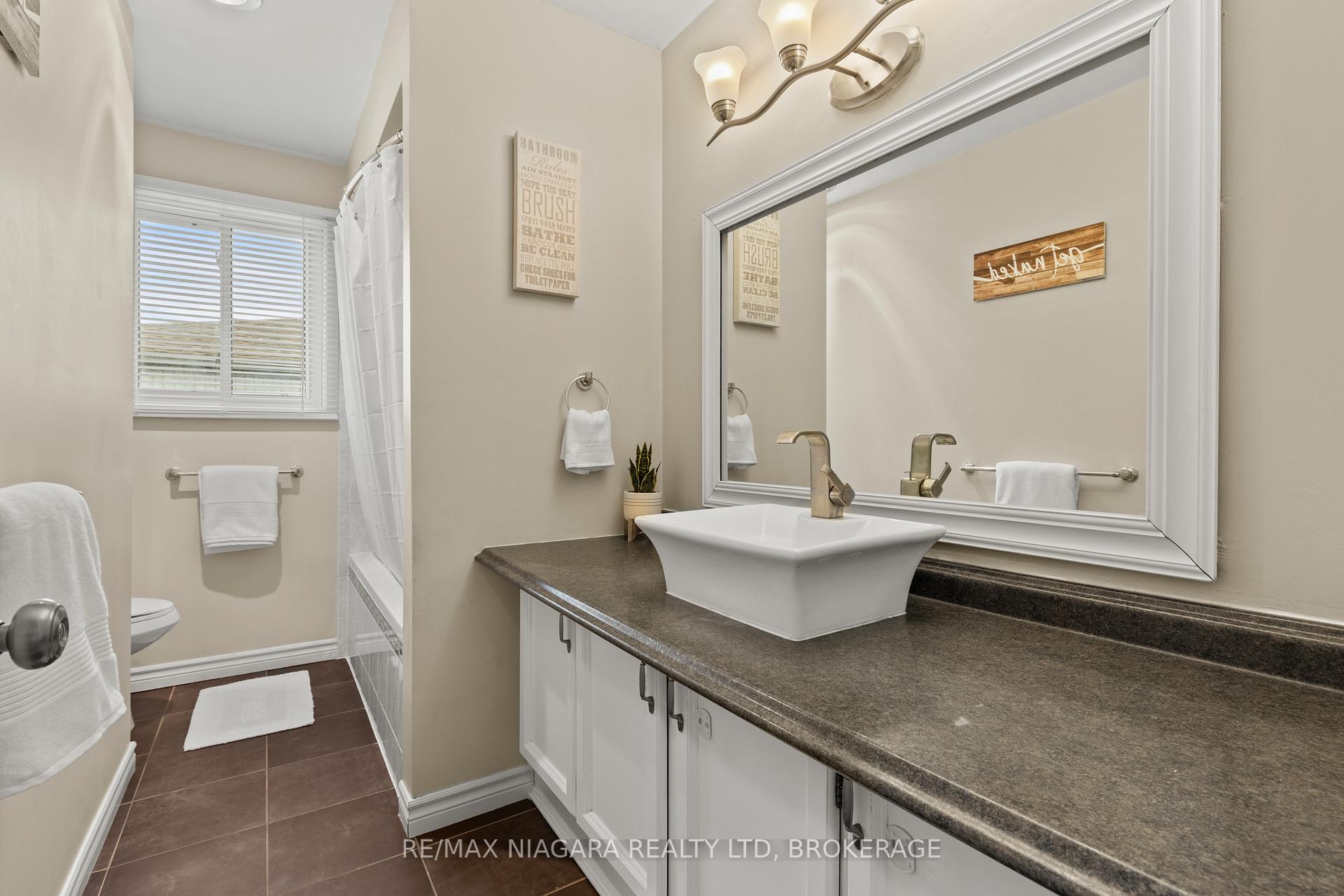 Photo 20 of 14 The Cedars, St. Catharines, Vine/Linwell — HOMEH