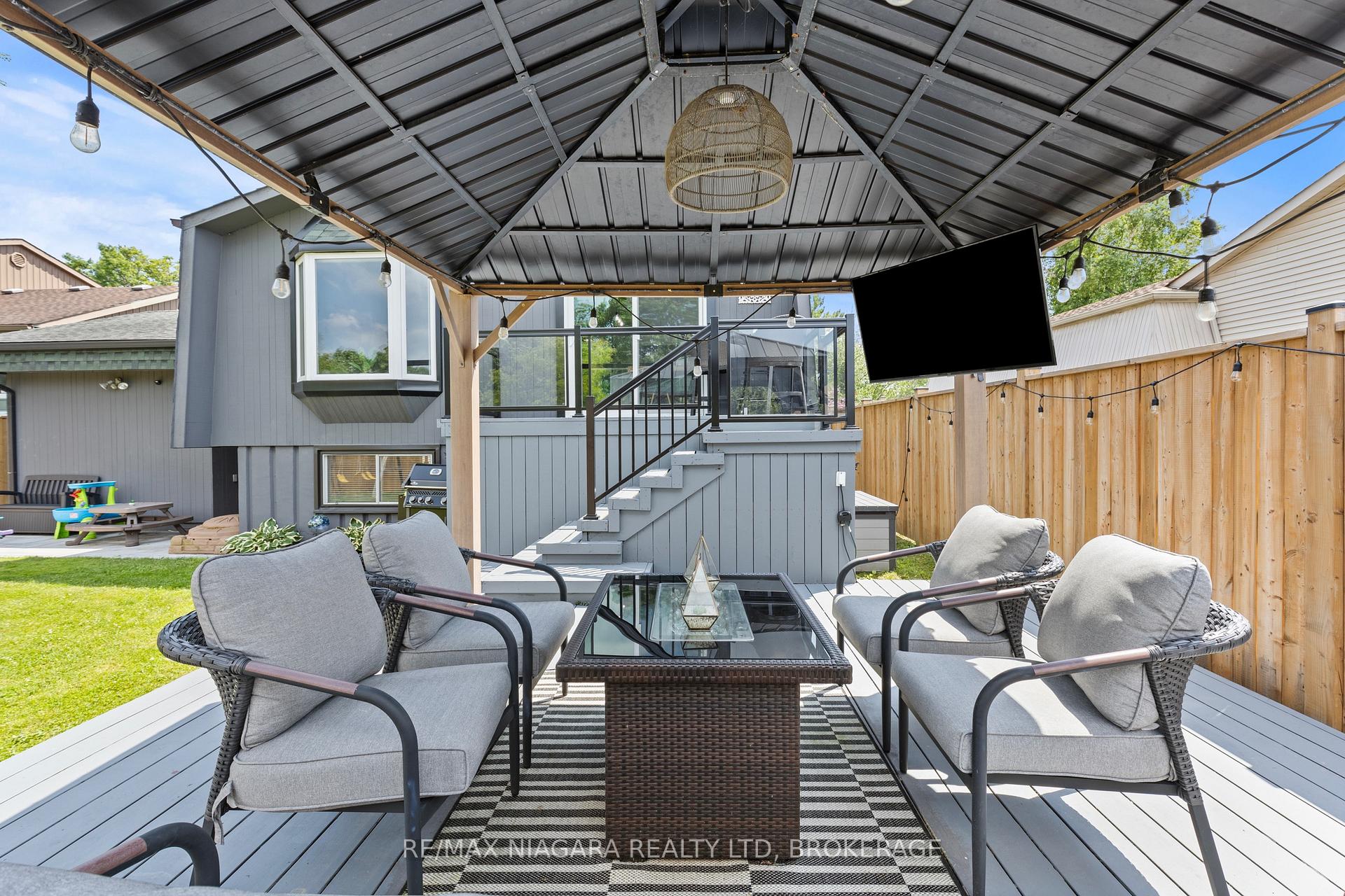 Photo 30 of 14 The Cedars, St. Catharines, Vine/Linwell — HOMEH