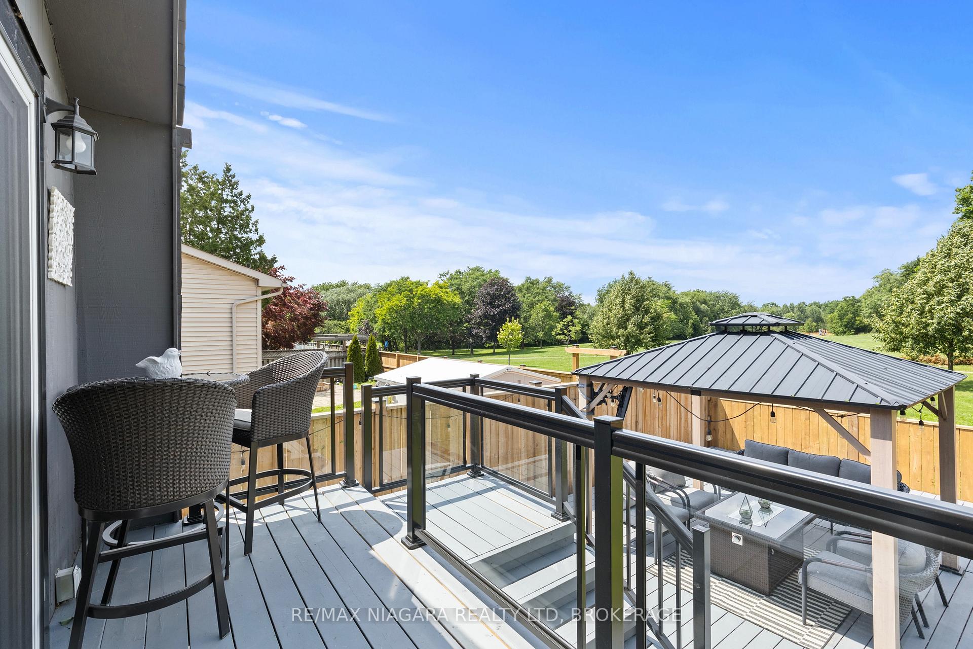 Photo 31 of 14 The Cedars, St. Catharines, Vine/Linwell — HOMEH