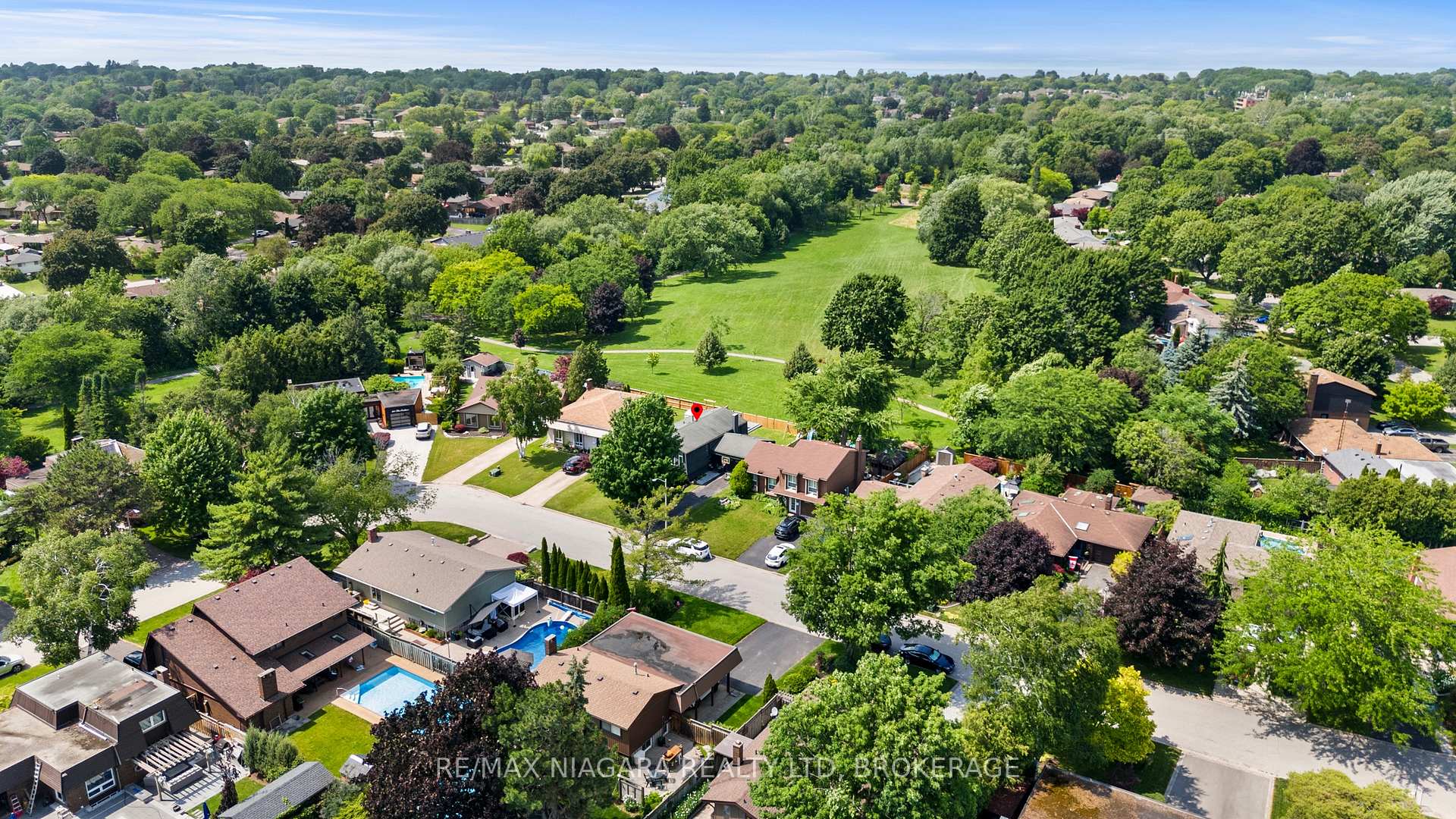 Photo 37 of 14 The Cedars, St. Catharines, Vine/Linwell — HOMEH