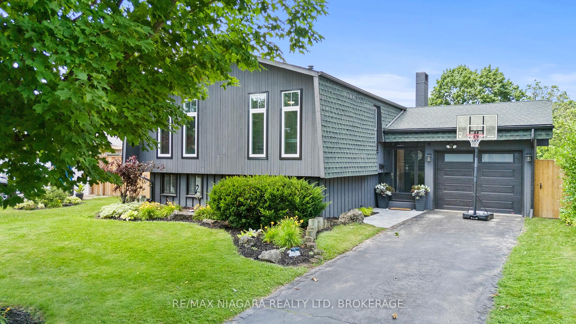 Photo 42 of 14 The Cedars, St. Catharines, Vine/Linwell — HOMEH