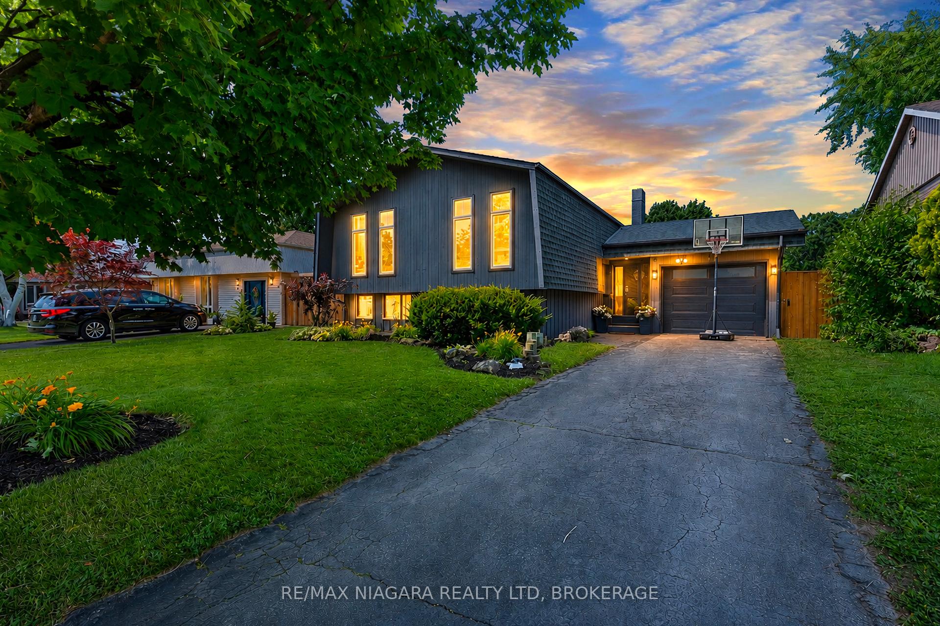 Photo 44 of 14 The Cedars, St. Catharines, Vine/Linwell — HOMEH