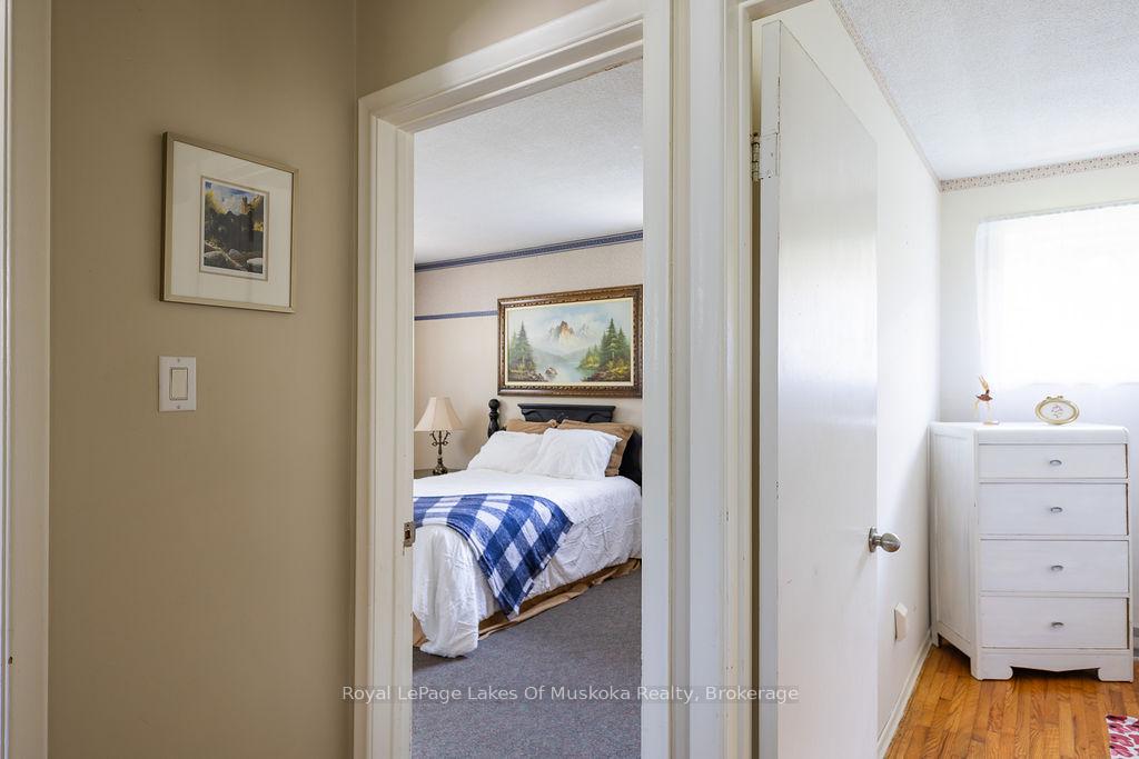 Photo 18 of 880 Sarah Street N, Gravenhurst, Muskoka (S) — HOMEH