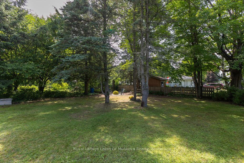 Photo 34 of 880 Sarah Street N, Gravenhurst, Muskoka (S) — HOMEH