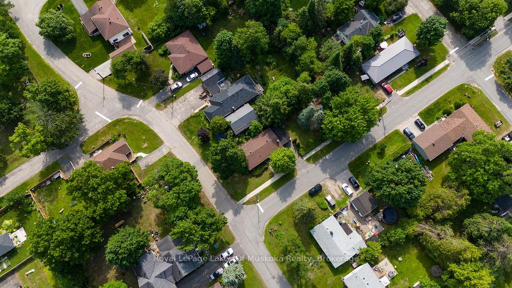 Photo 35 of 880 Sarah Street N, Gravenhurst, Muskoka (S) — HOMEH
