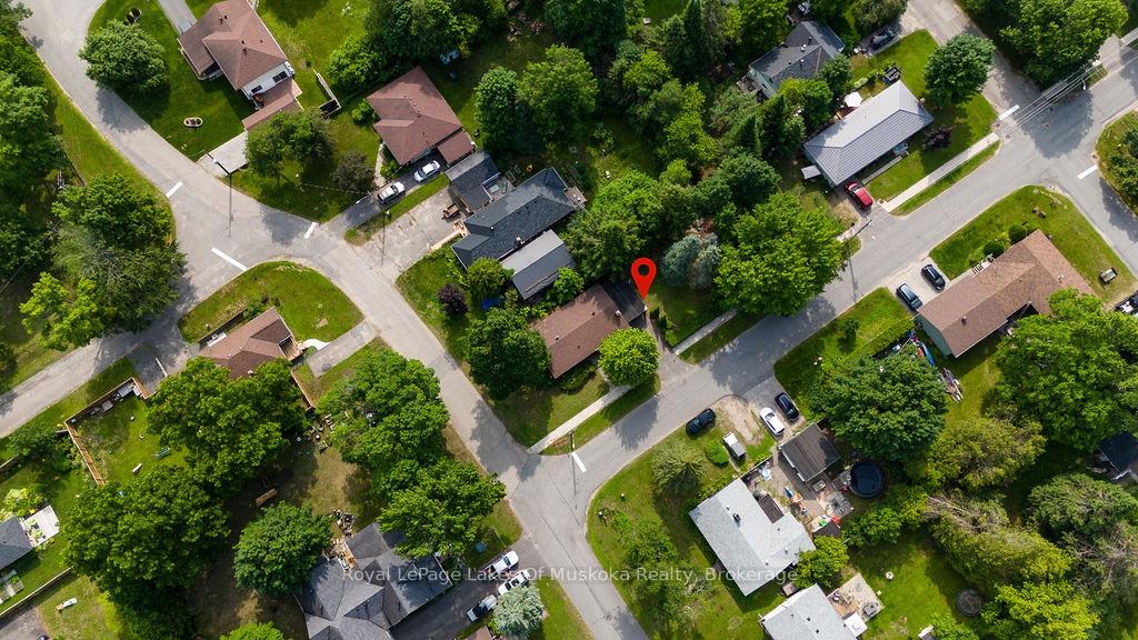 Photo 36 of 880 Sarah Street N, Gravenhurst, Muskoka (S) — HOMEH