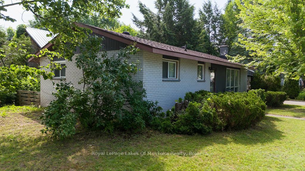 Photo 38 of 880 Sarah Street N, Gravenhurst, Muskoka (S) — HOMEH