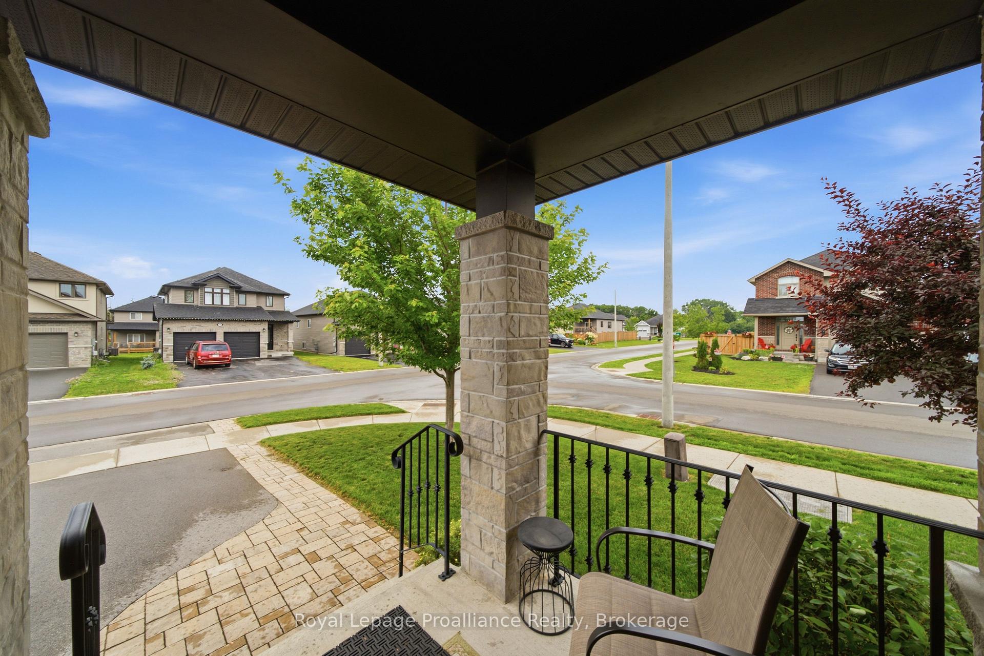 Photo 6 of 39 Cypress Drive, Belleville, Thurlow Ward — HOMEH