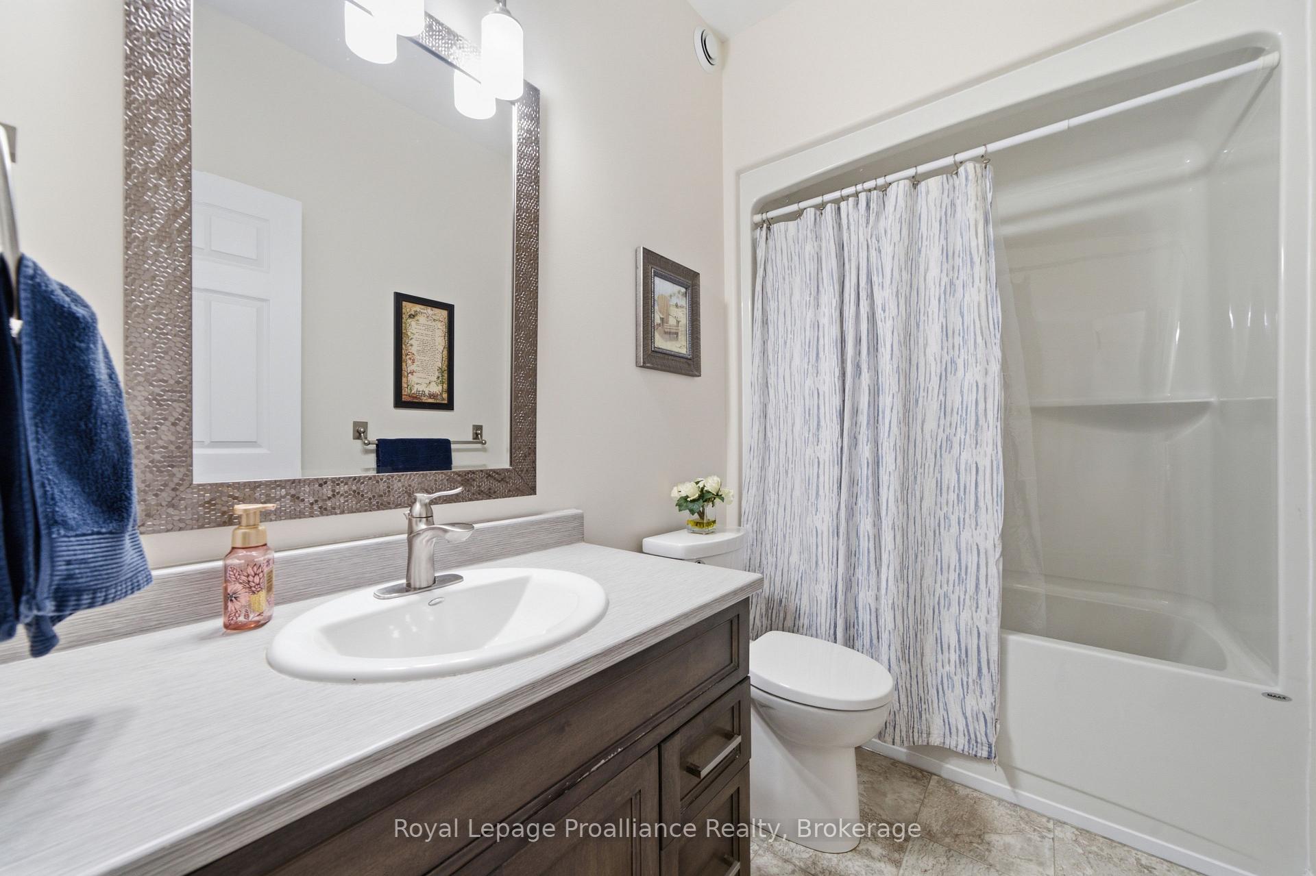 Photo 10 of 39 Cypress Drive, Belleville, Thurlow Ward — HOMEH