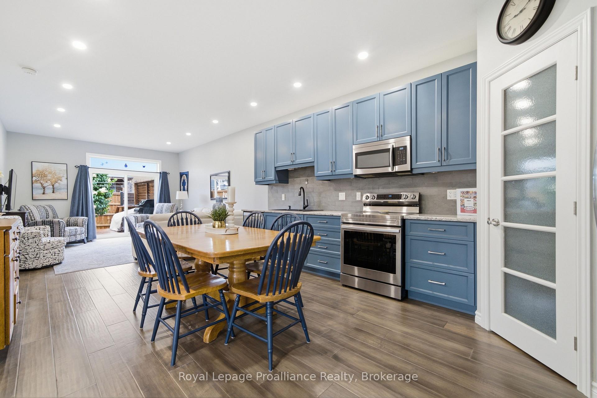 Photo 11 of 39 Cypress Drive, Belleville, Thurlow Ward — HOMEH