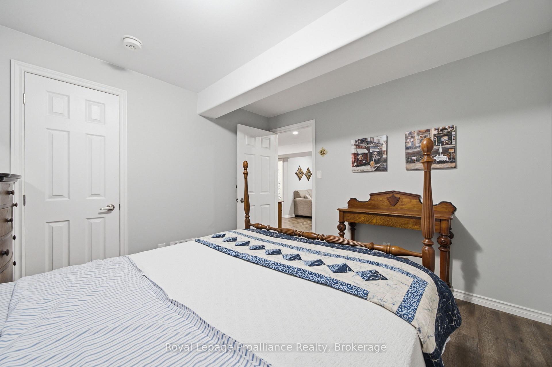 Photo 33 of 39 Cypress Drive, Belleville, Thurlow Ward — HOMEH