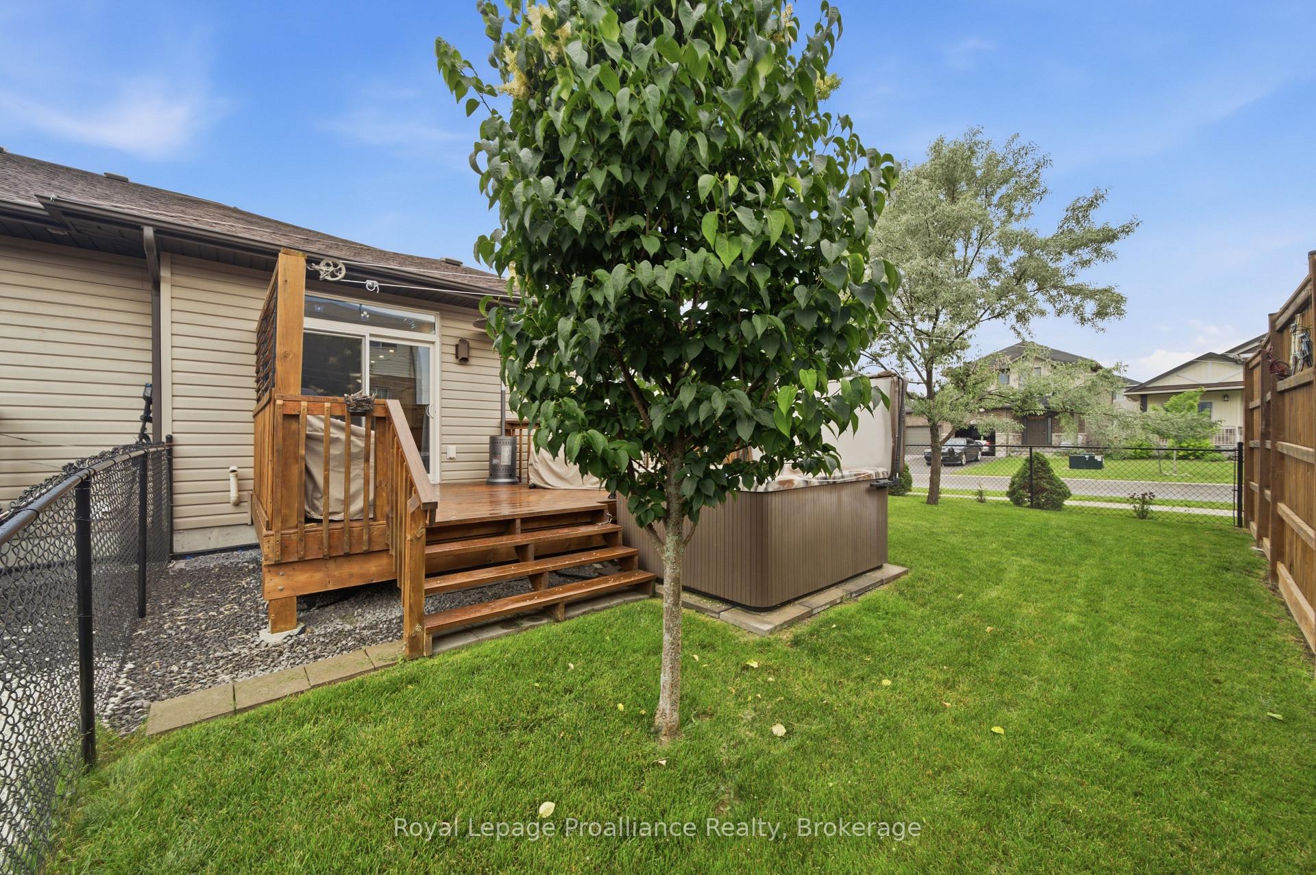 Photo 41 of 39 Cypress Drive, Belleville, Thurlow Ward — HOMEH