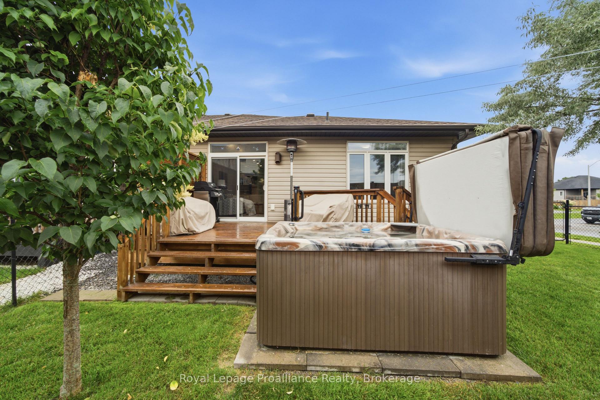 Photo 42 of 39 Cypress Drive, Belleville, Thurlow Ward — HOMEH