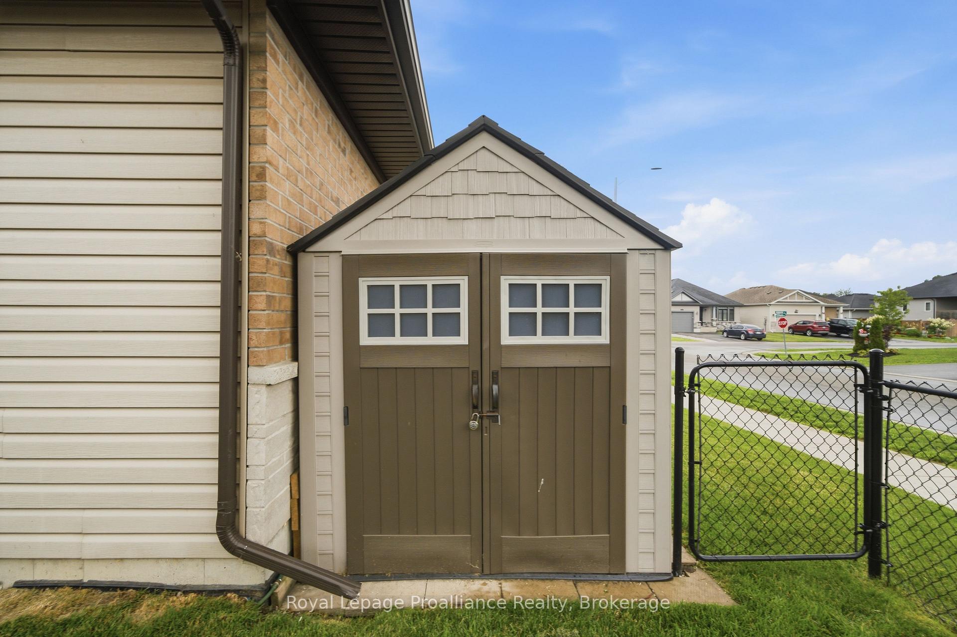 Photo 44 of 39 Cypress Drive, Belleville, Thurlow Ward — HOMEH