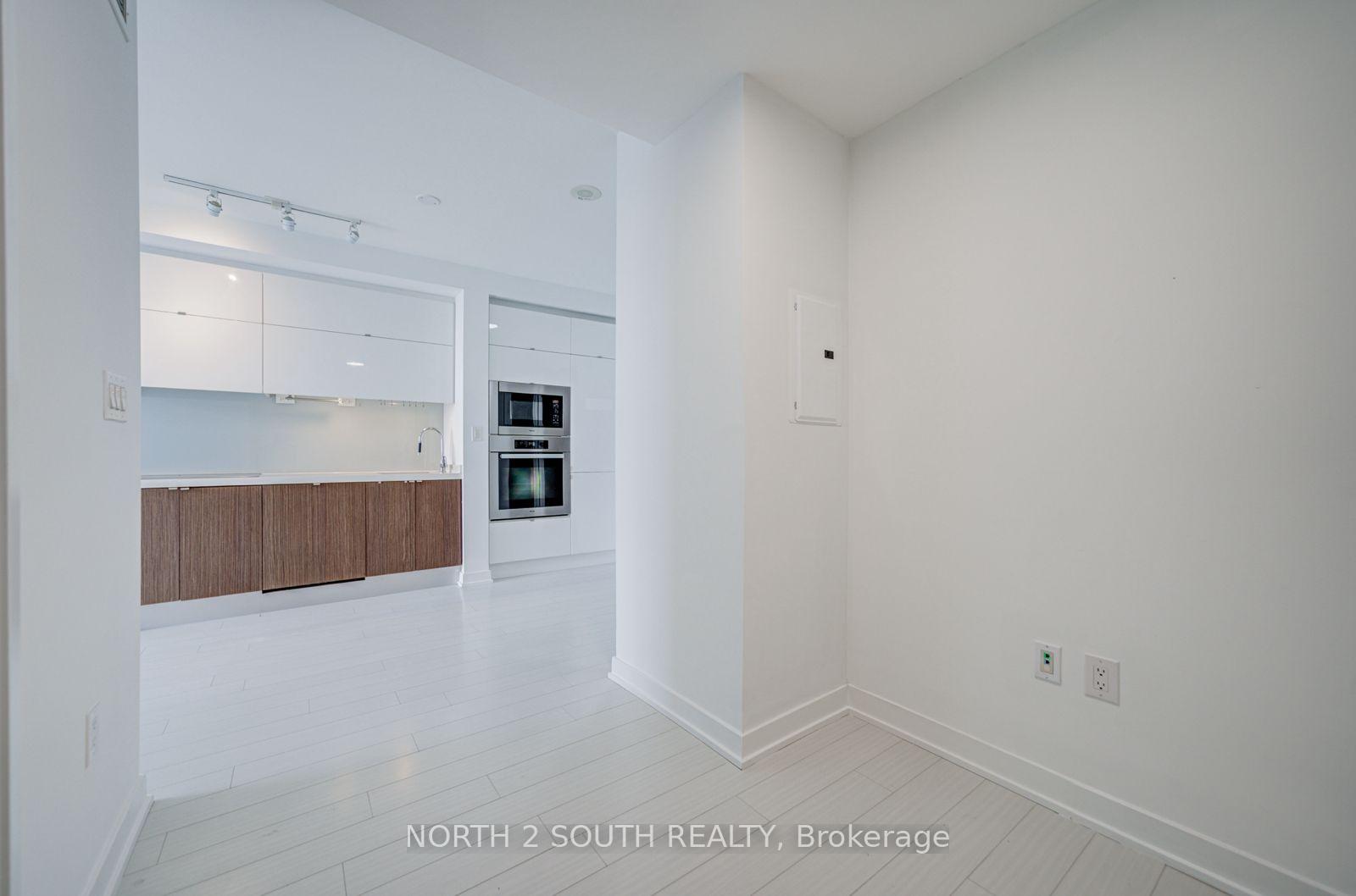 Photo 9 of Unit Ph11, 21 Iceboat Terrace, Toronto, Waterfront Communities — HOMEH
