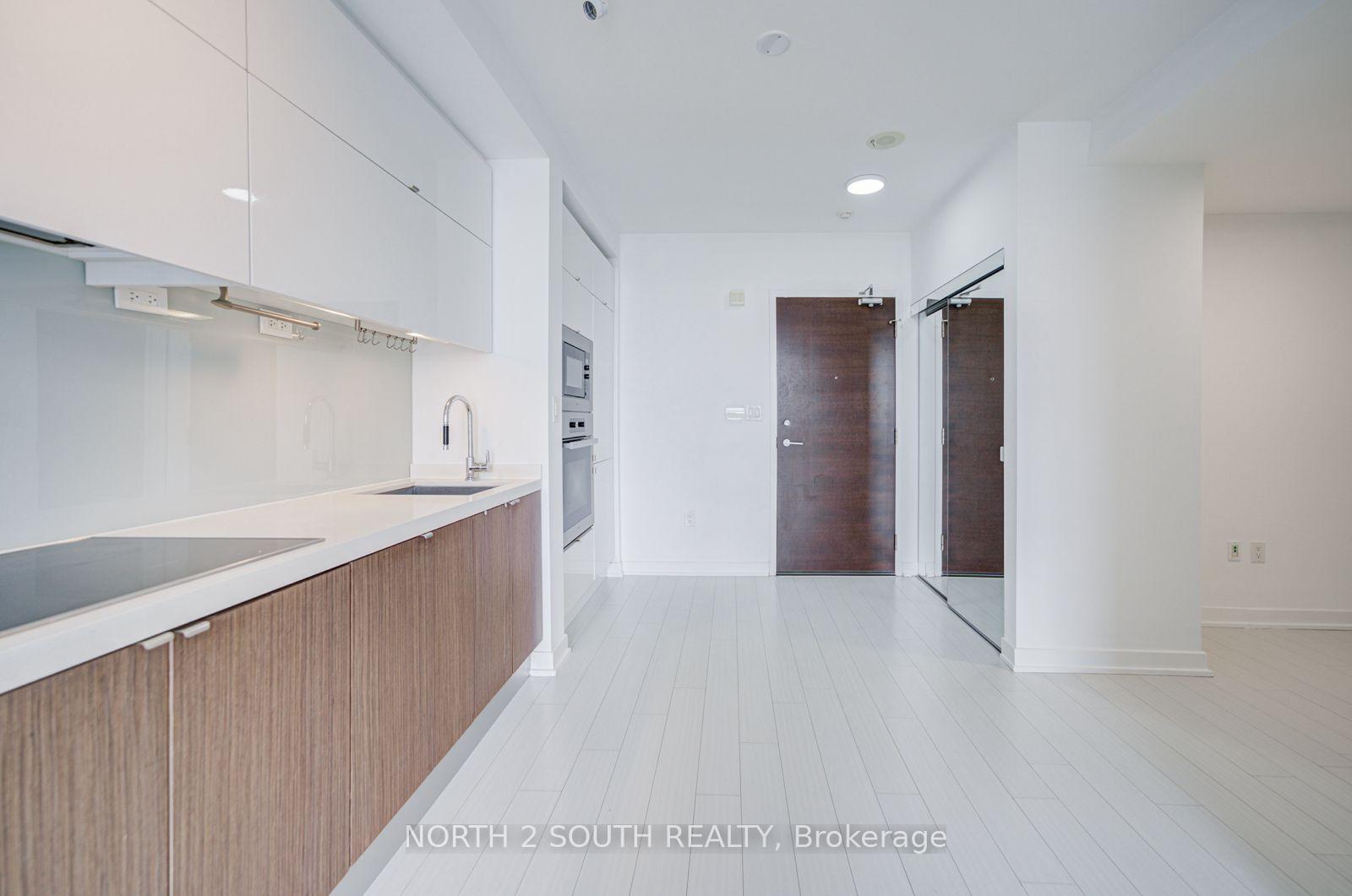 Photo 10 of Unit Ph11, 21 Iceboat Terrace, Toronto, Waterfront Communities — HOMEH