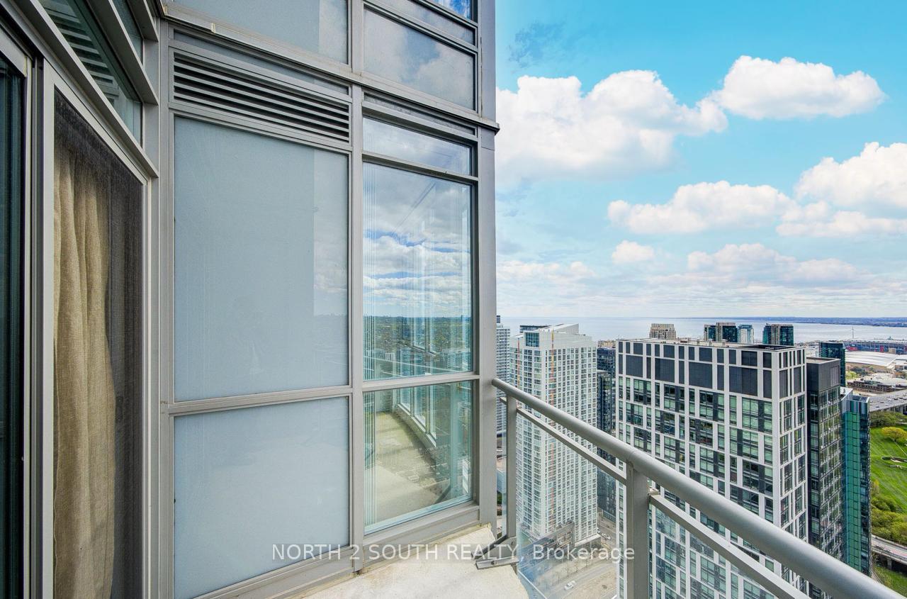 Photo 19 of Unit Ph11, 21 Iceboat Terrace, Toronto, Waterfront Communities — HOMEH
