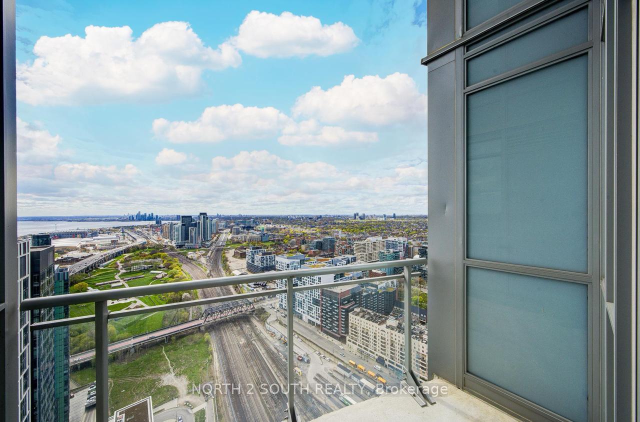 Photo 20 of Unit Ph11, 21 Iceboat Terrace, Toronto, Waterfront Communities — HOMEH