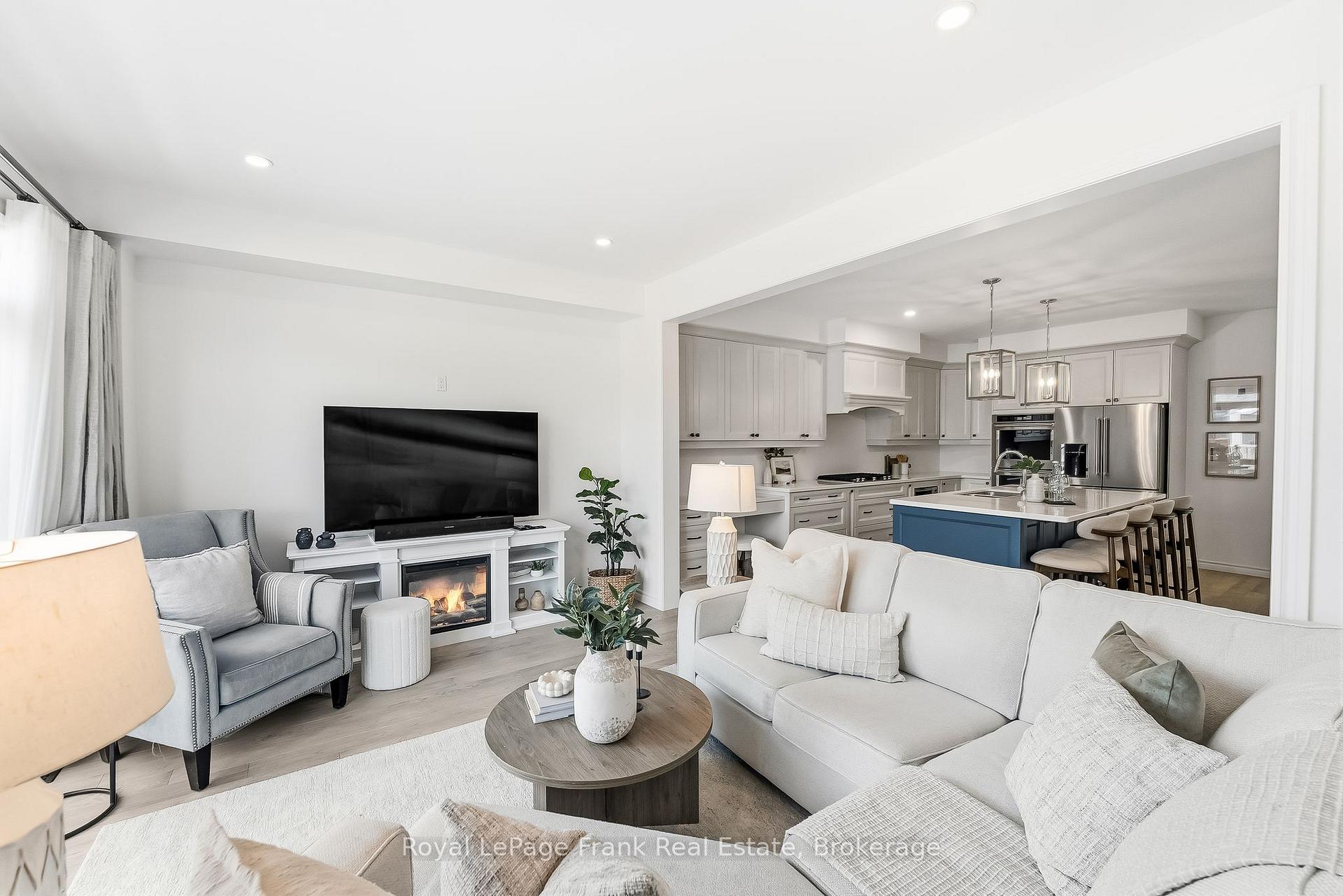 Photo 14 of 27 Shand Lane, Scugog, Port Perry — HOMEH
