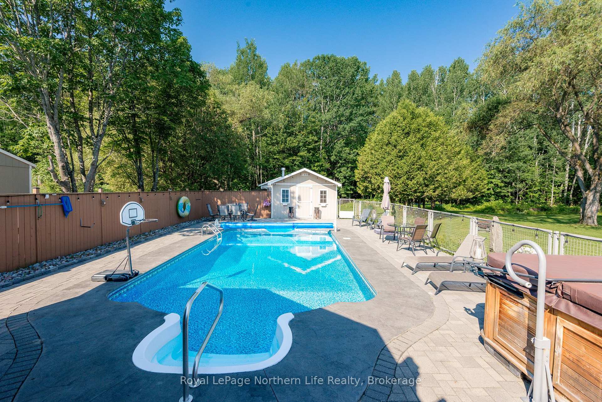 Photo 44 of 64 Eglington Road S, Callander — HOMEH