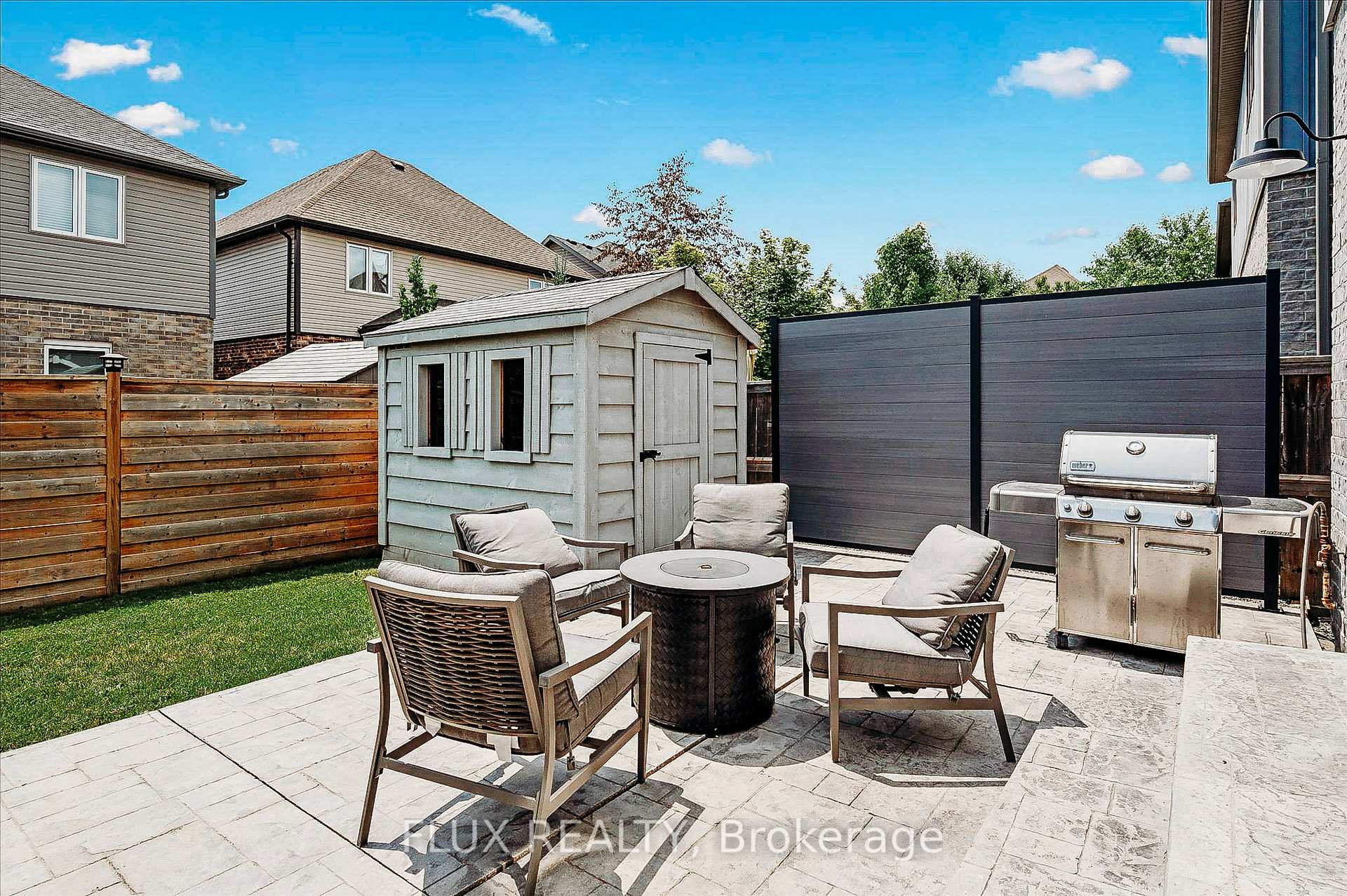 Photo 34 of 157 Eaglecrest Street, Waterloo, University Downs — HOMEH