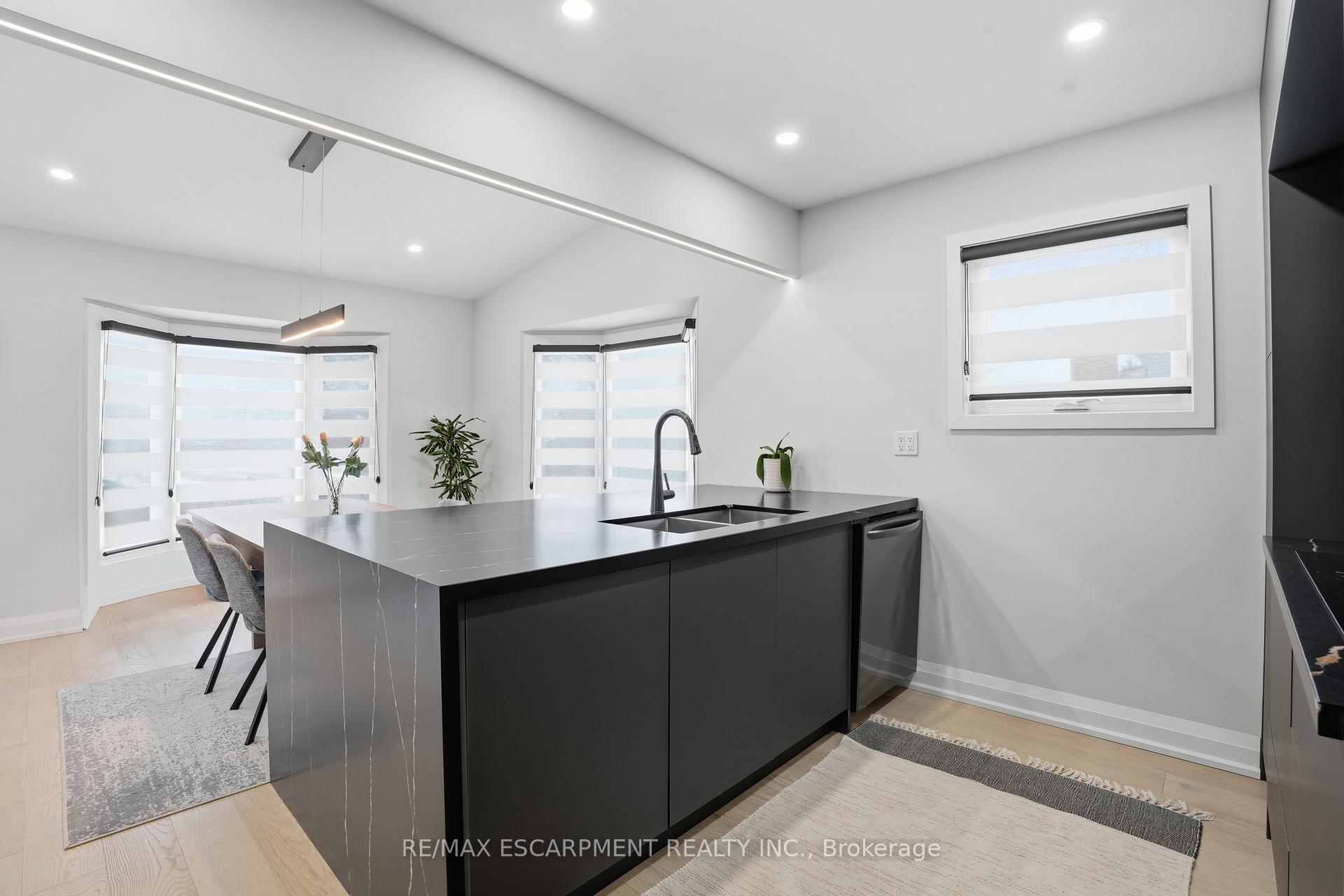 Photo 14 of 108 Greenshire Drive, Hamilton, Gilkson — HOMEH