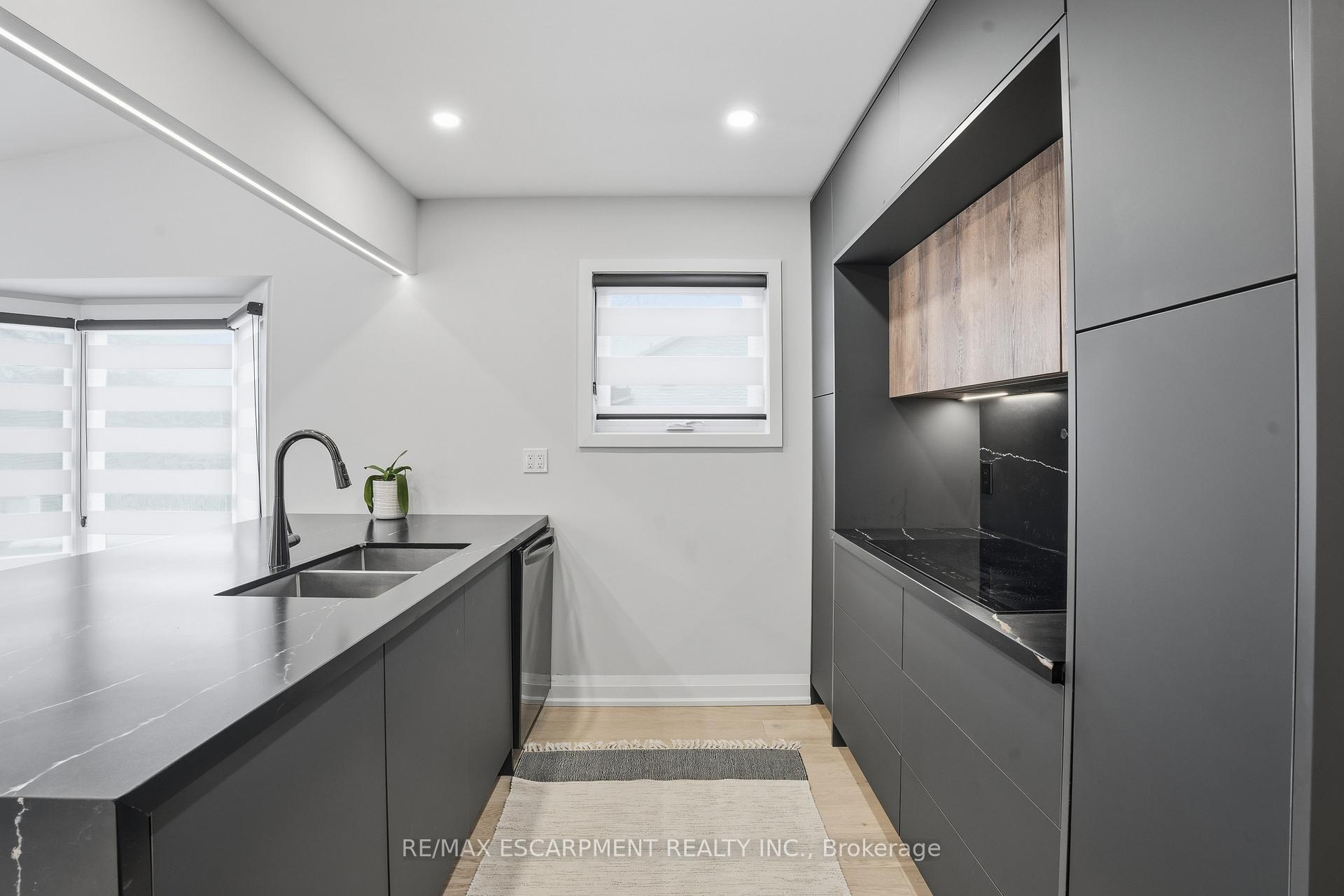 Photo 17 of 108 Greenshire Drive, Hamilton, Gilkson — HOMEH