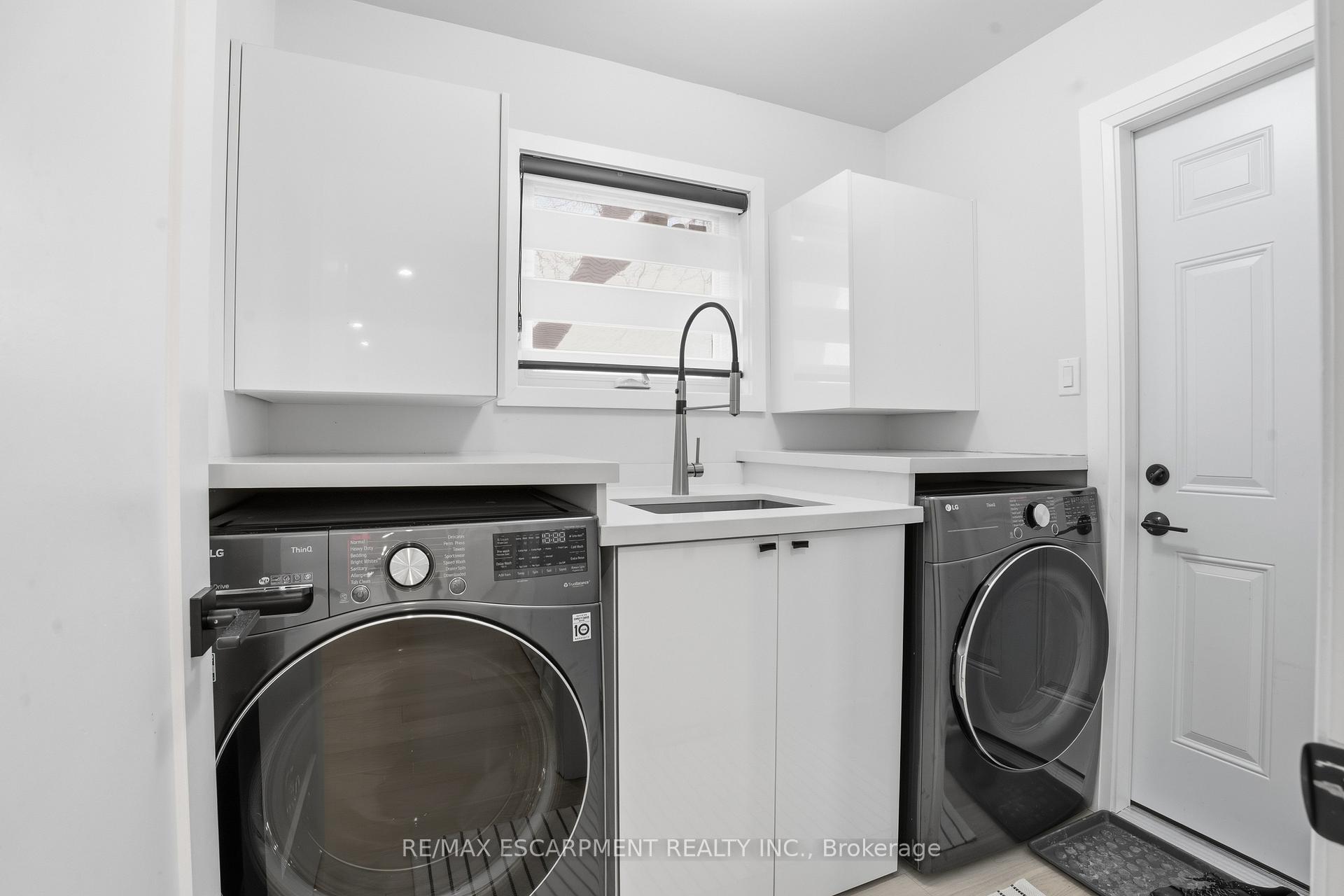 Photo 19 of 108 Greenshire Drive, Hamilton, Gilkson — HOMEH