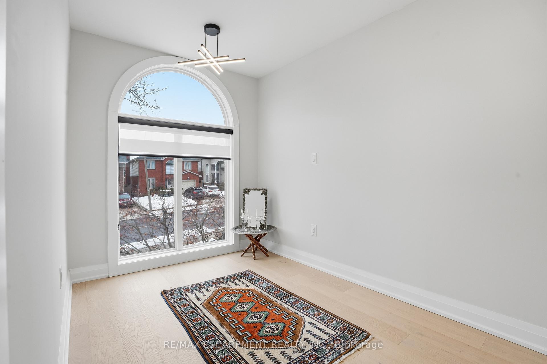 Photo 21 of 108 Greenshire Drive, Hamilton, Gilkson — HOMEH