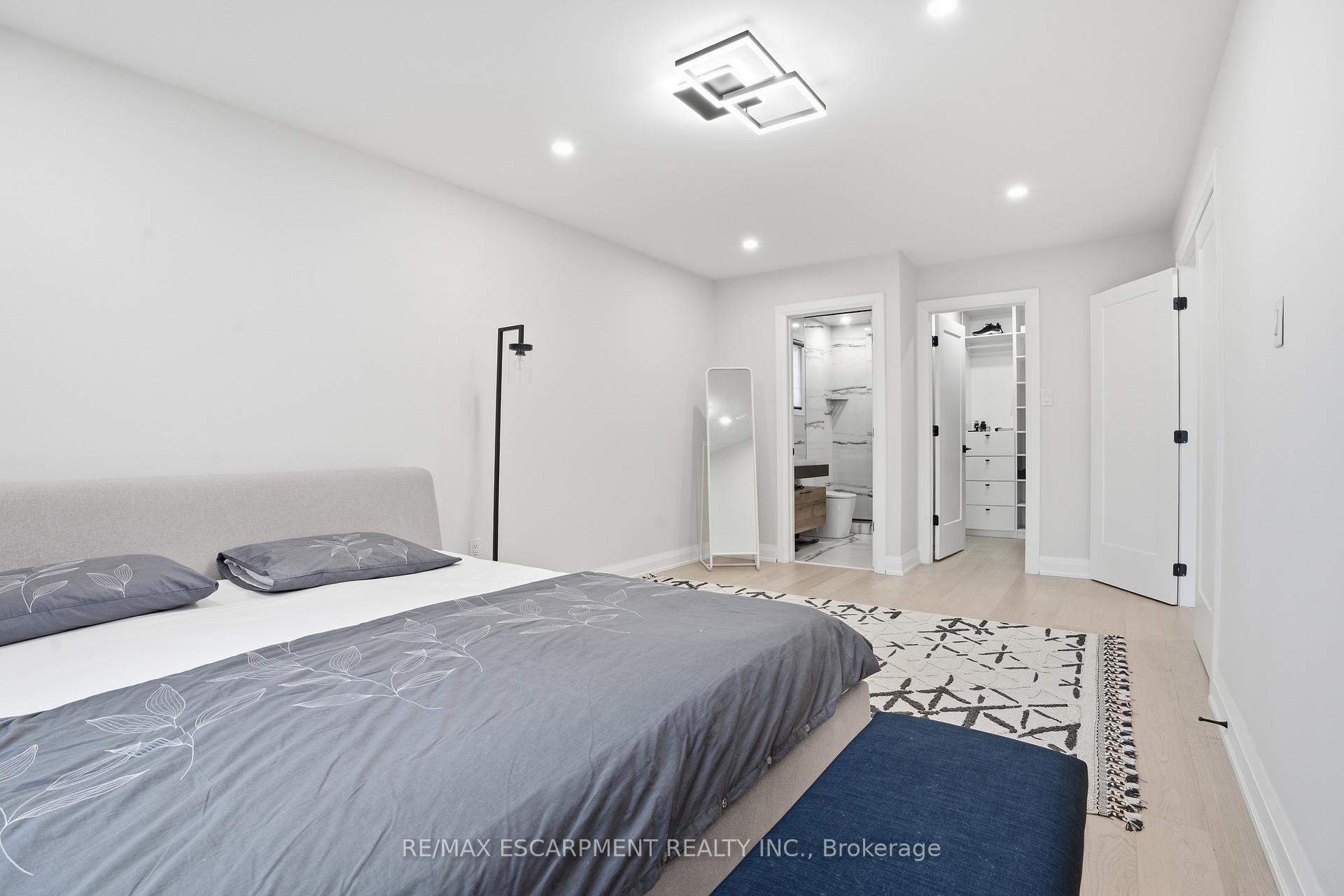 Photo 26 of 108 Greenshire Drive, Hamilton, Gilkson — HOMEH