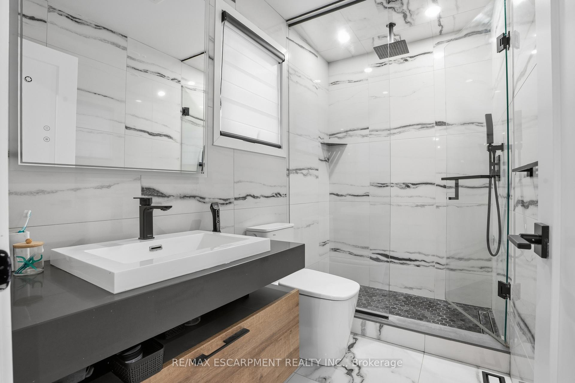 Photo 27 of 108 Greenshire Drive, Hamilton, Gilkson — HOMEH