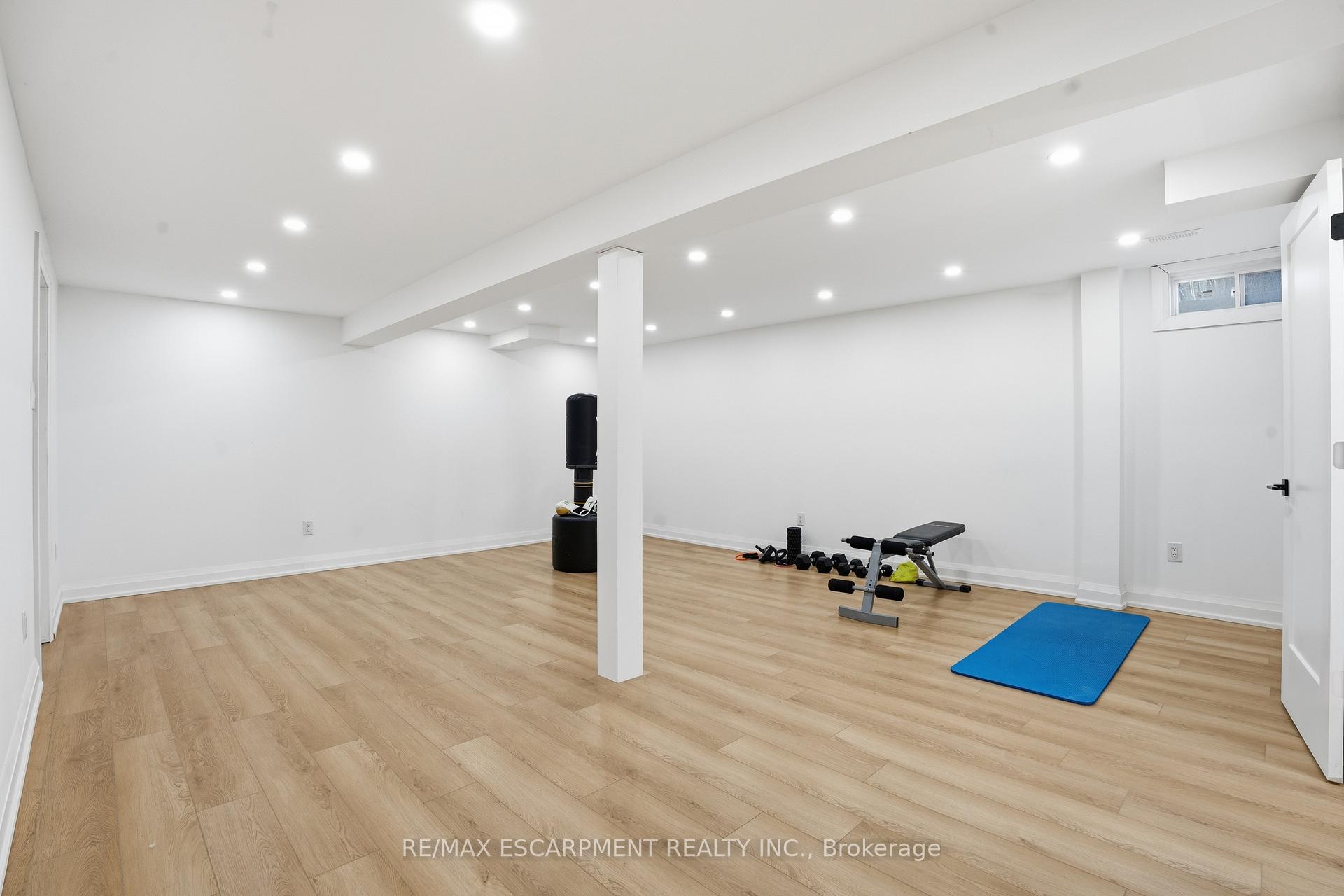 Photo 32 of 108 Greenshire Drive, Hamilton, Gilkson — HOMEH