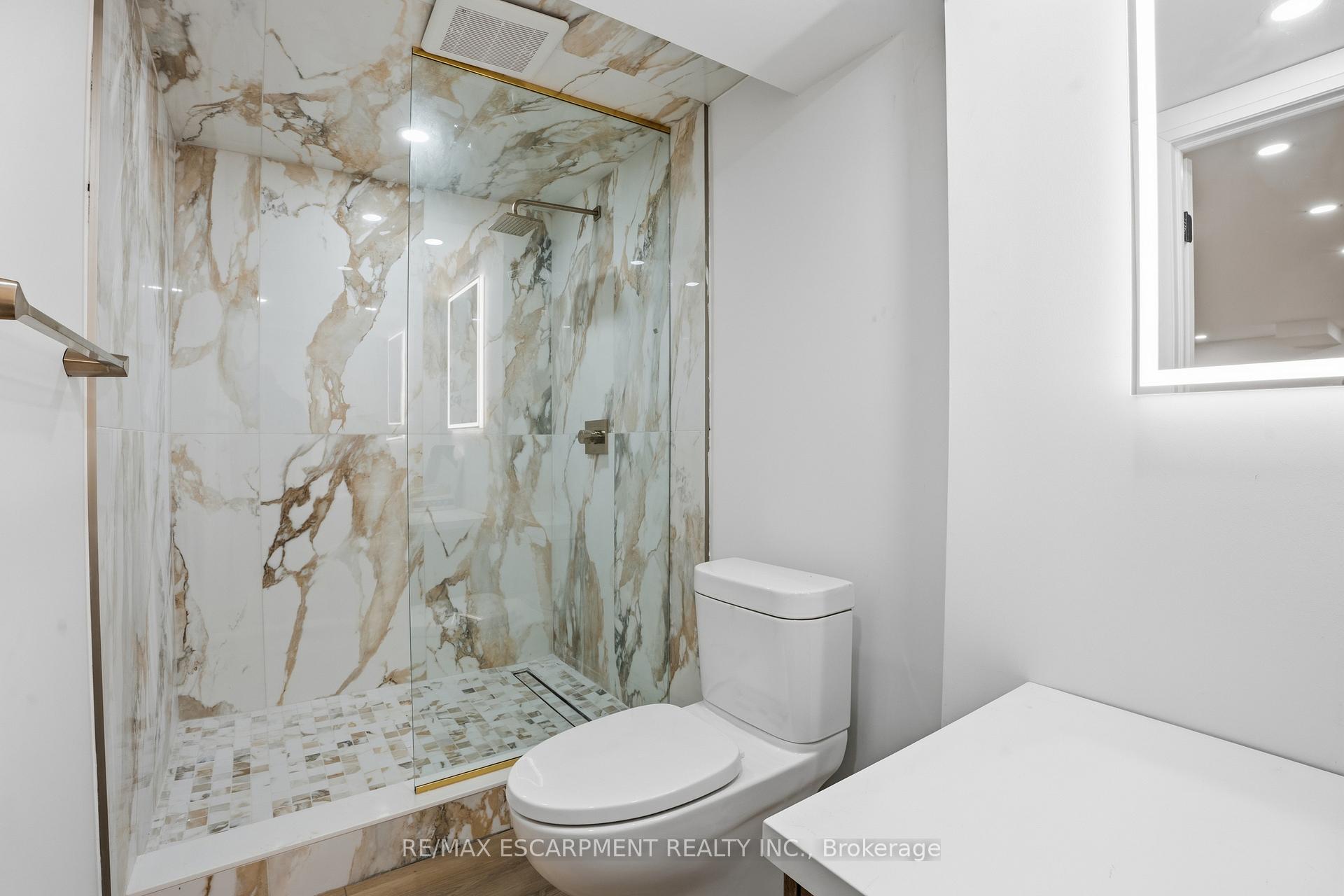 Photo 34 of 108 Greenshire Drive, Hamilton, Gilkson — HOMEH