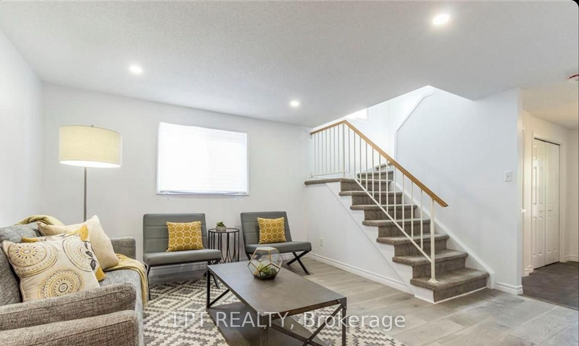 Photo 2 of 224 A Portsmouth Gate, Waterloo, Westvale — HOMEH
