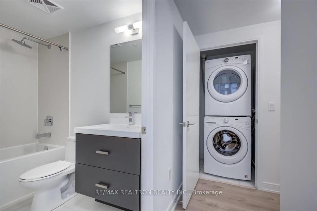 Photo 15 of Unit 3808, 50 Wellesley Street E, Toronto, Church-Yonge Corridor — HOMEH